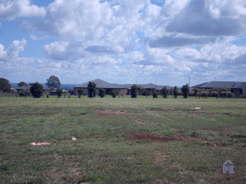 114 -116 Rosella Pde, Kingaroy QLD 4610