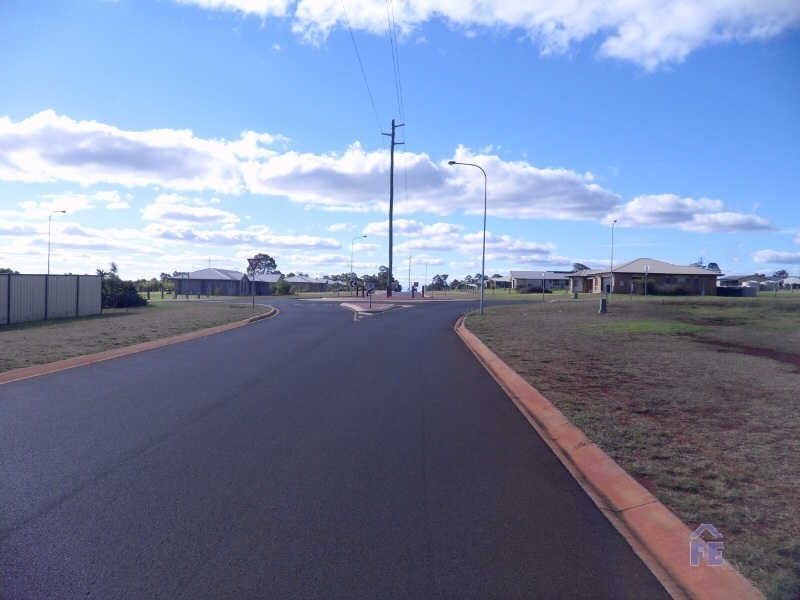 17-19 Premier Drive, Kingaroy QLD 4610