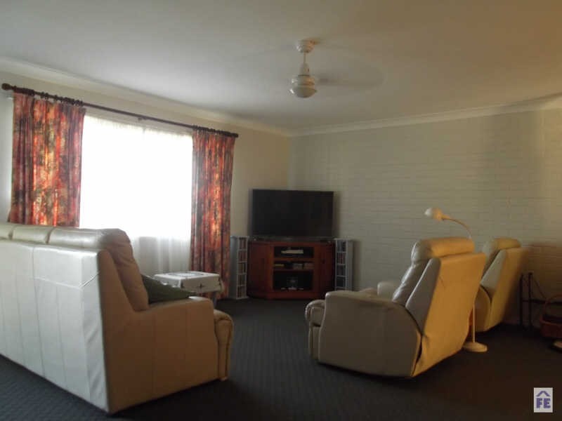 7 Neville Place, Kingaroy QLD 4610