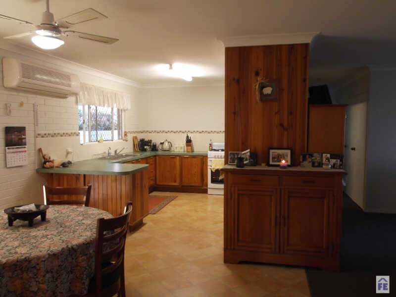 7 Neville Place, Kingaroy QLD 4610