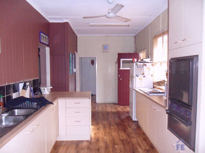 12-14 Kearney Street, Kingaroy QLD 4610