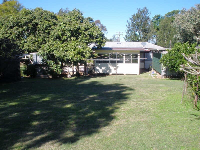 263 Hoggs Road, Wooroolin QLD 4608
