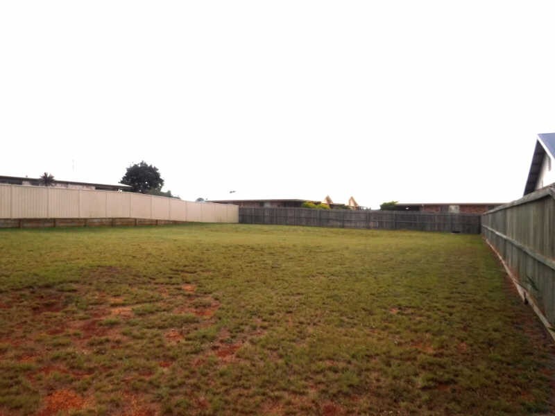 8 David Place, Kingaroy QLD 4610