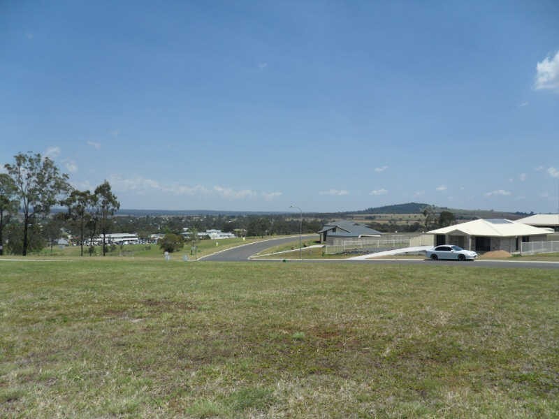 58 Banksia Drive, Kingaroy QLD 4610