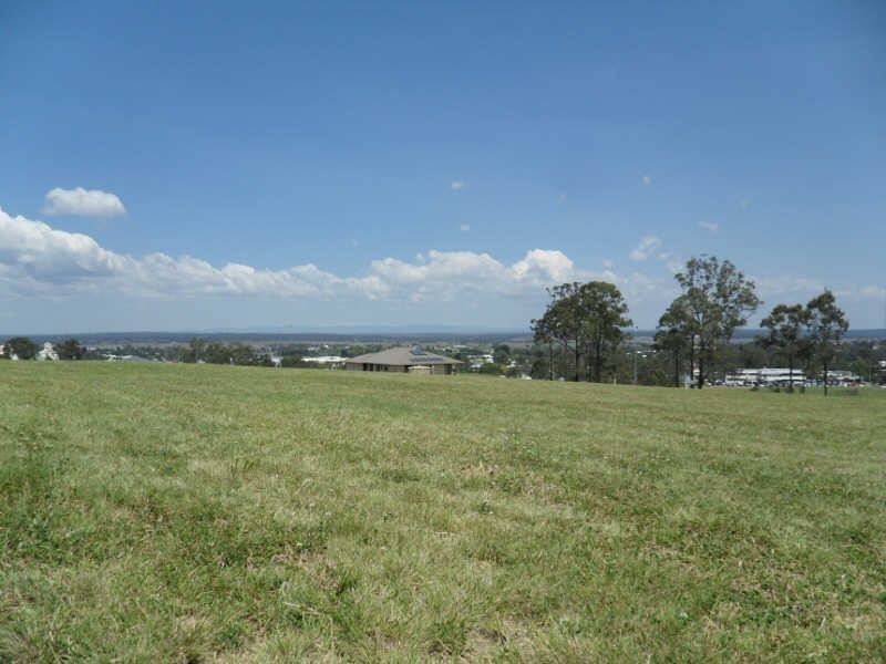 58 Banksia Drive, Kingaroy QLD 4610