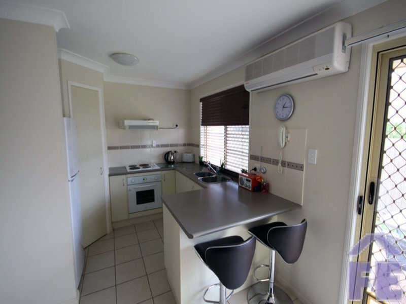 Unit 2 13 Tessmanns Road, Kingaroy QLD 4610