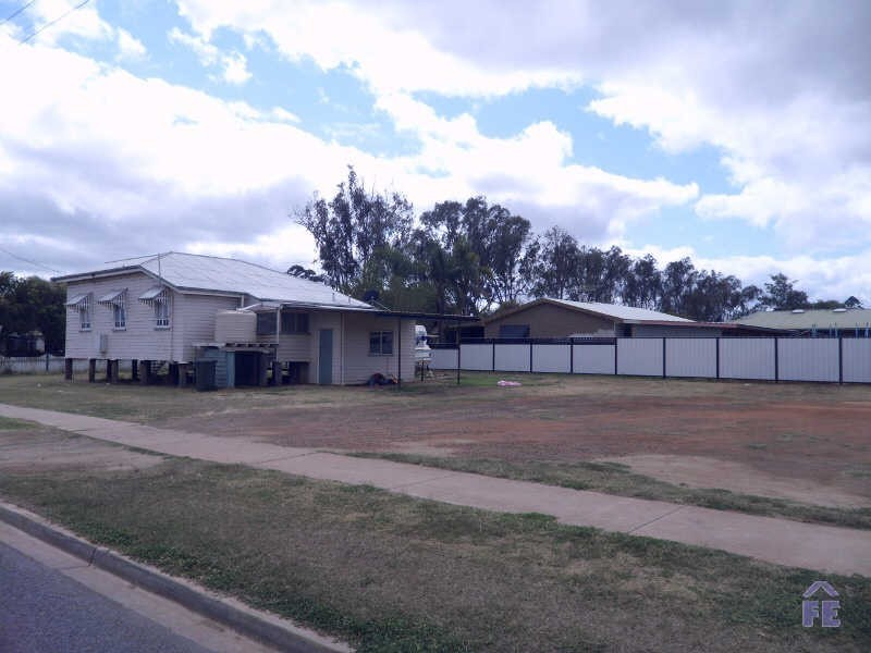 17 River Road, Kingaroy QLD 4610