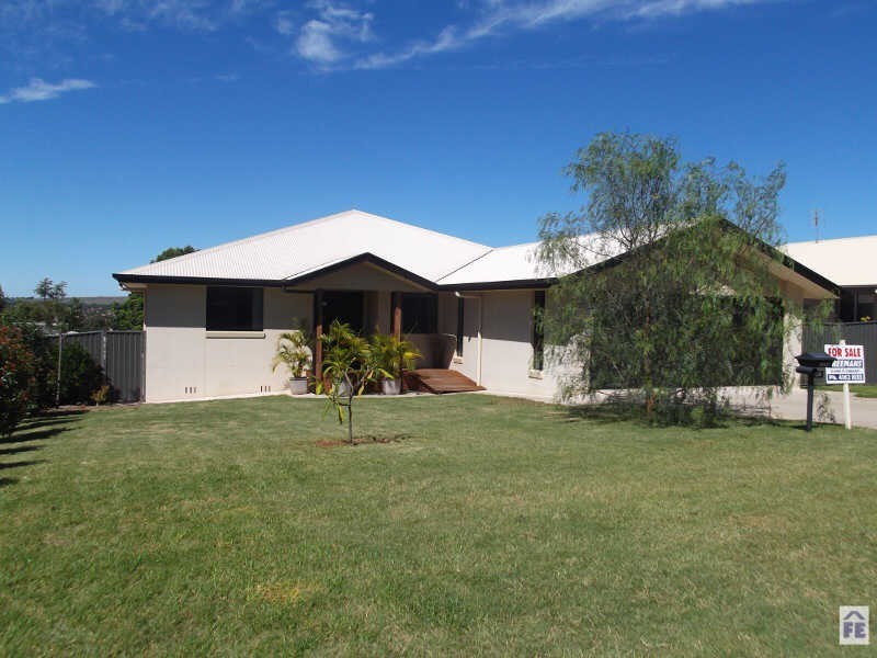 69 Cowie Drive, Kingaroy QLD 4610