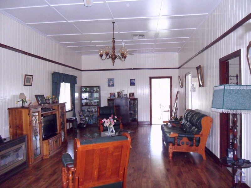 34 Carinya Street, Kingaroy QLD 4610