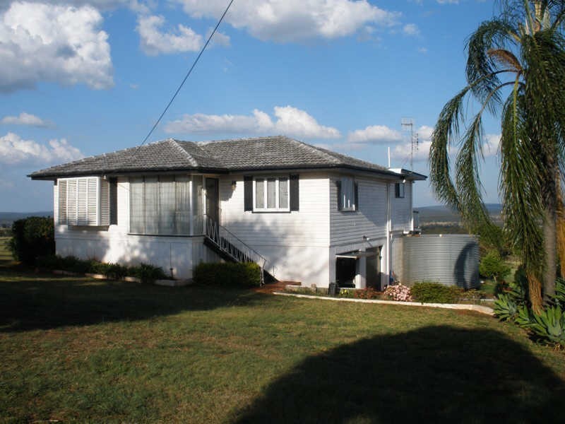 10 Meek Street, Tingoora QLD 4608