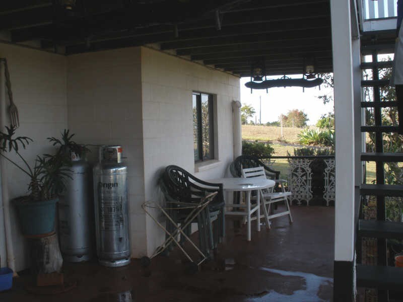 10 Meek Street, Tingoora QLD 4608