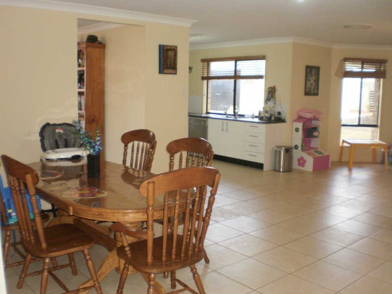 12 Daisy Court, Kingaroy QLD 4610