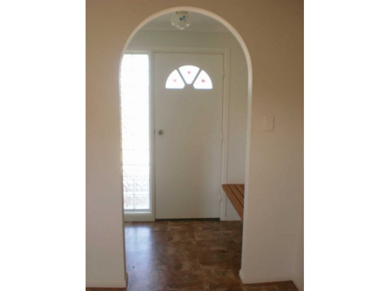 4/277 Haly Street, Kingaroy QLD 4610