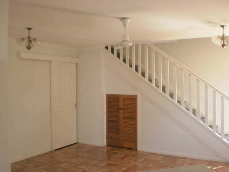 4/277 Haly Street, Kingaroy QLD 4610