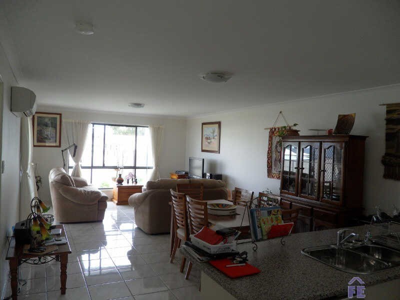 2/15 Hodge Street, Kingaroy QLD 4610