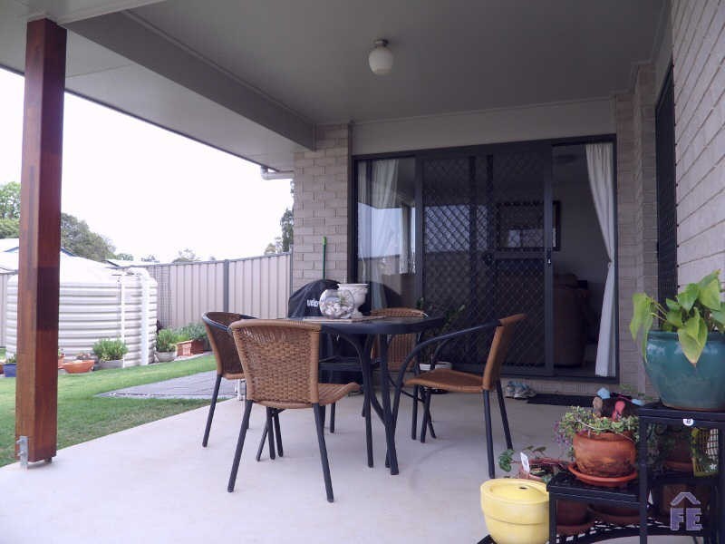 2/15 Hodge Street, Kingaroy QLD 4610