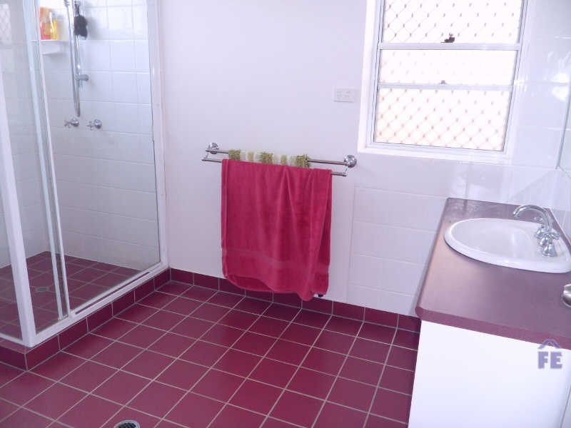 25 Reservoir Street, Kingaroy QLD 4610