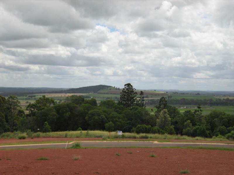 14 Bernard Crescent, Kingaroy QLD 4610