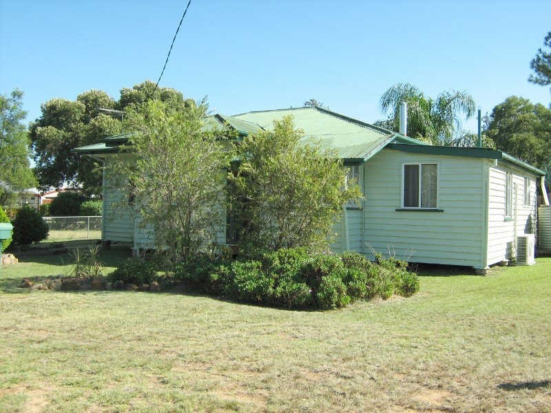 40 Earl Street, Kingaroy QLD 4610