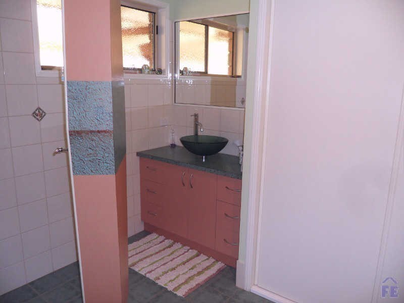 1 Macaulay Drive, Kingaroy QLD 4610