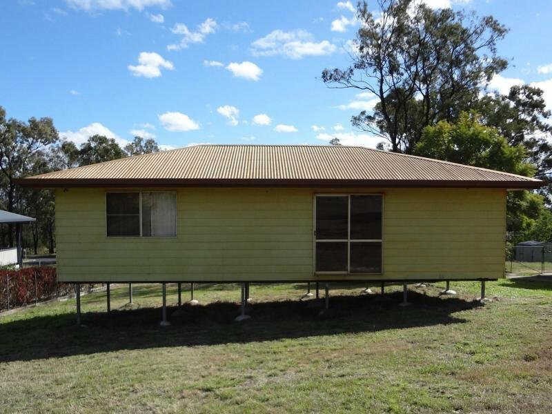 45 Collingwood Street, Proston QLD 4613