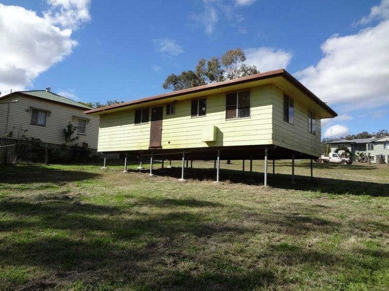 45 Collingwood Street, Proston QLD 4613