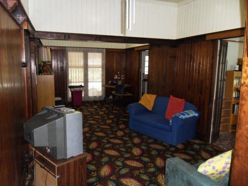 4 Gladys Street, Kingaroy QLD 4610