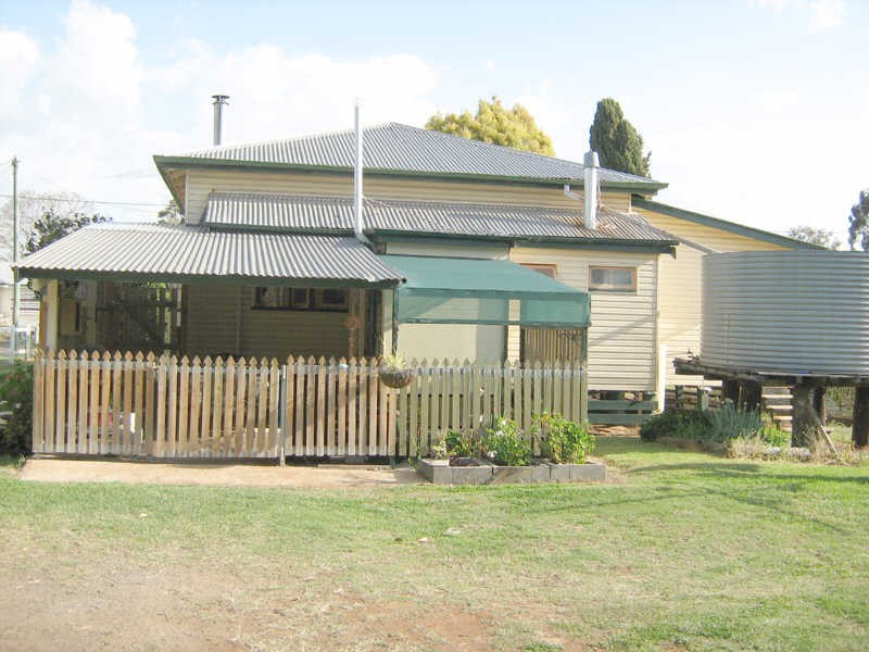 16 Reen Street, Kingaroy QLD 4610