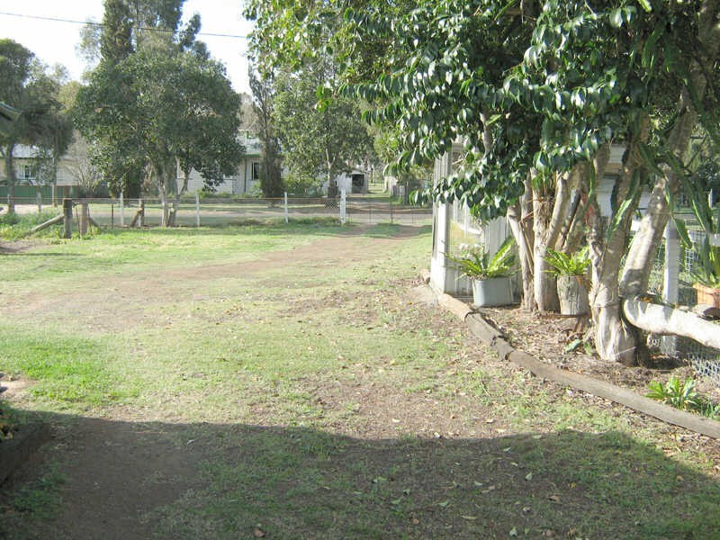 16 Reen Street, Kingaroy QLD 4610