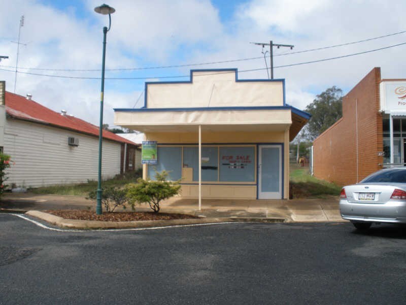 32 Blake Street, Proston QLD 4613