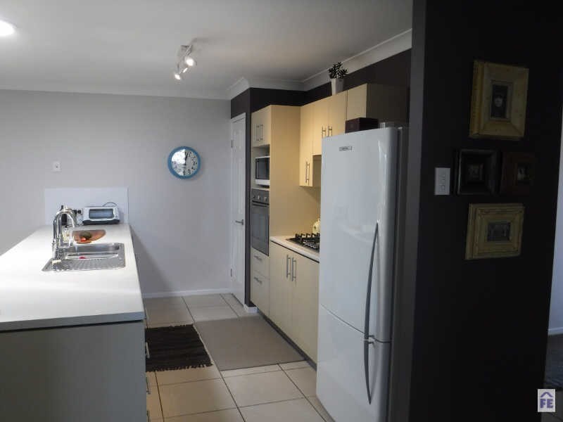 42 Bottlebrush Street, Kingaroy QLD 4610