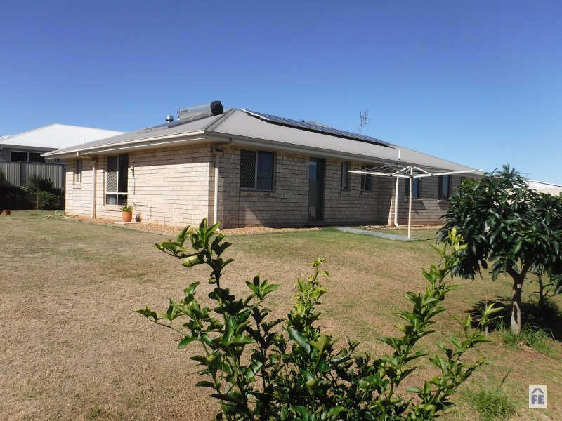 42 Bottlebrush Street, Kingaroy QLD 4610