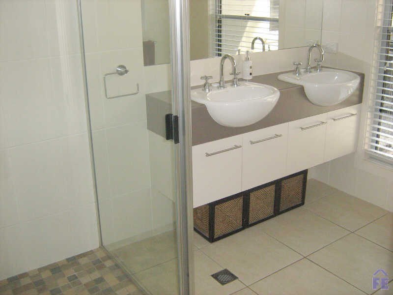 13 Reservoir Street, Kingaroy QLD 4610