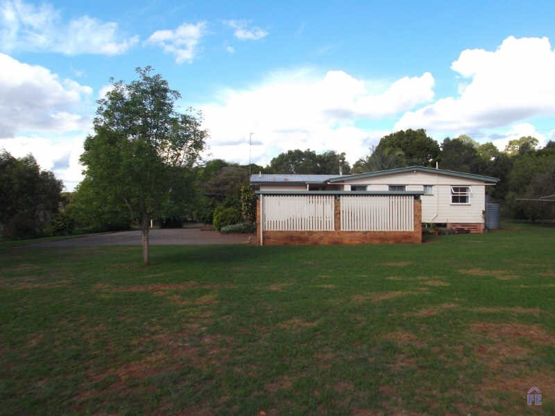 27 Redmans Road, Kingaroy QLD 4610