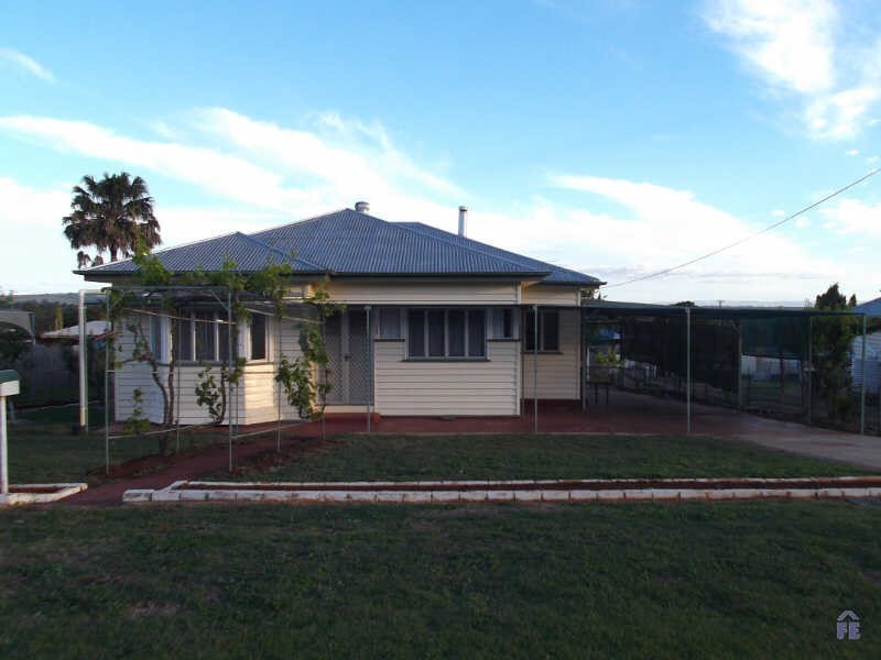 15 Fitzroy Street, Kingaroy QLD 4610