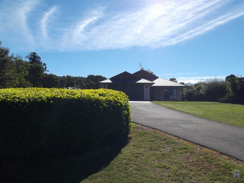 16 Sonaree Drive, Kingaroy QLD 4610