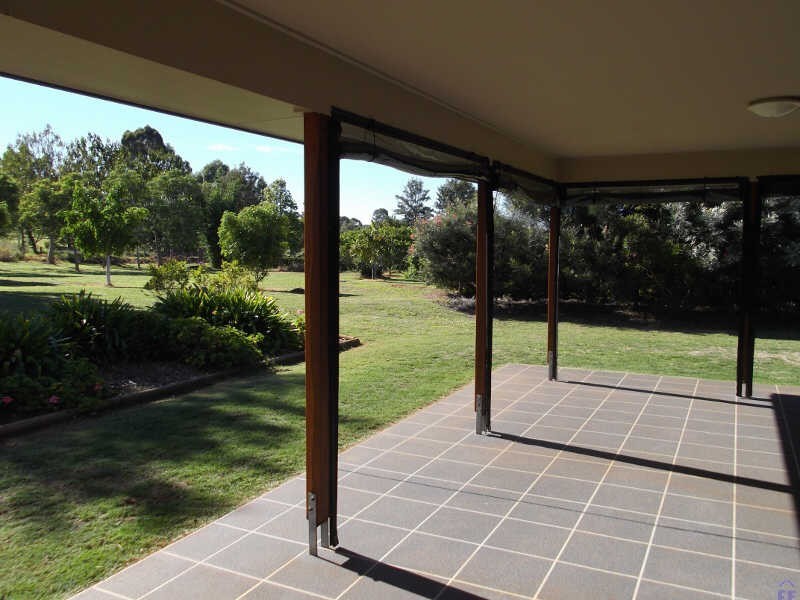 16 Sonaree Drive, Kingaroy QLD 4610