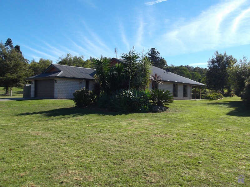 16 Sonaree Drive, Kingaroy QLD 4610