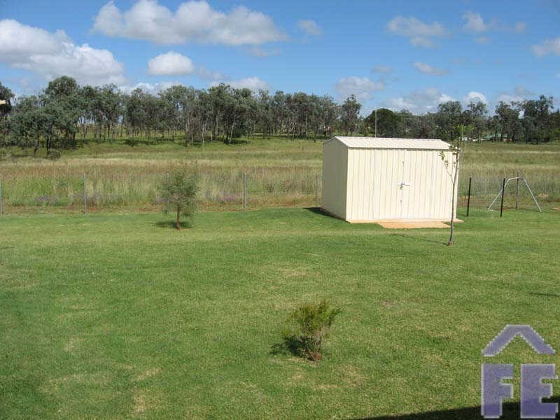 82 Windsor Circle, Kingaroy QLD 4610