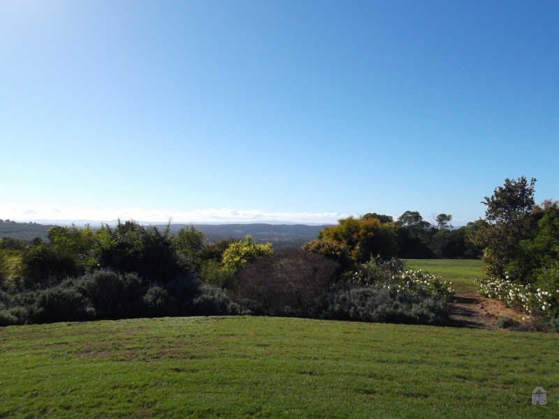 8 Gatto Street, Booie QLD 4610