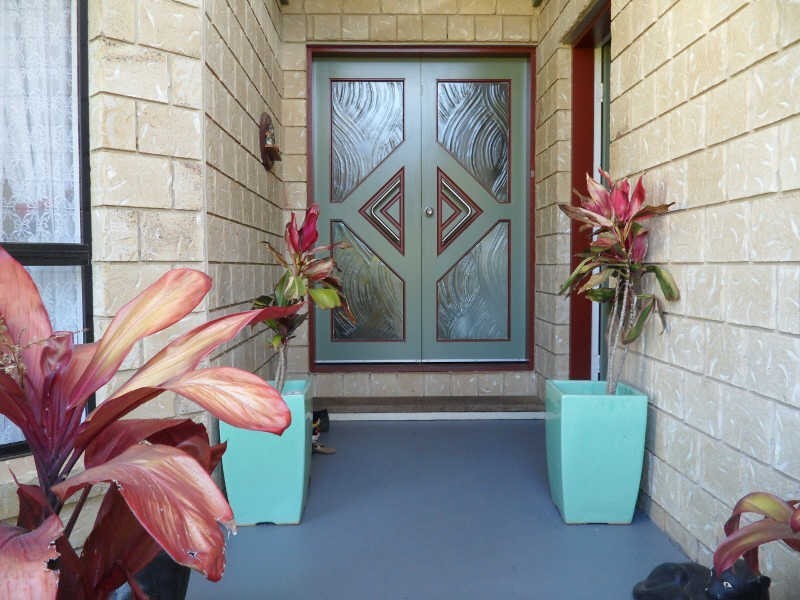 27 Adermann Drive, Kingaroy QLD 4610