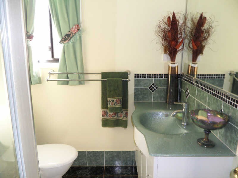 27 Adermann Drive, Kingaroy QLD 4610