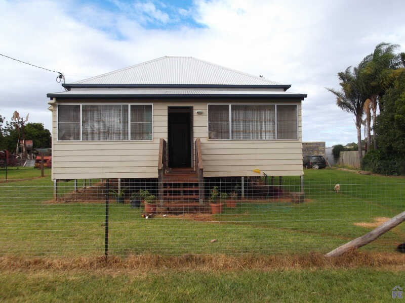 54 King Street, Memerambi QLD 4610