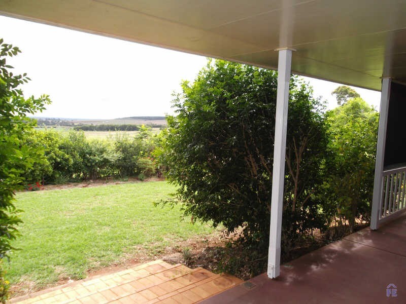 52 Moore Street, Kingaroy QLD 4610