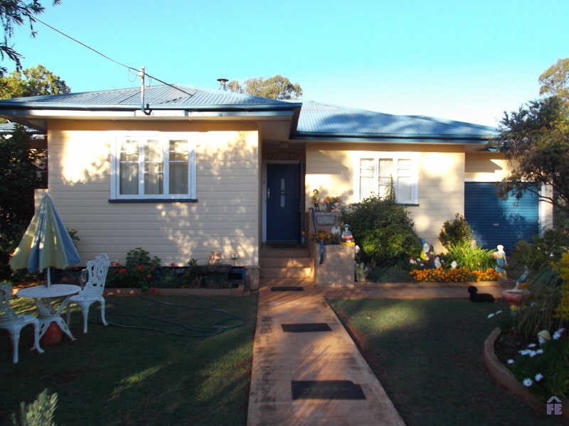 54 Walter Road, Kingaroy QLD 4610
