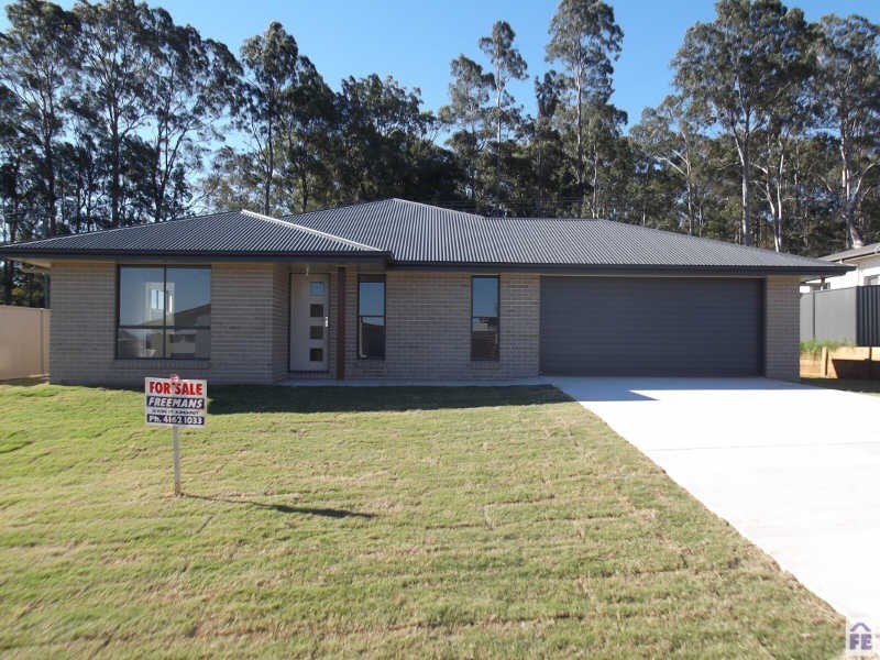 49 Darryl Crescent, Kingaroy QLD 4610