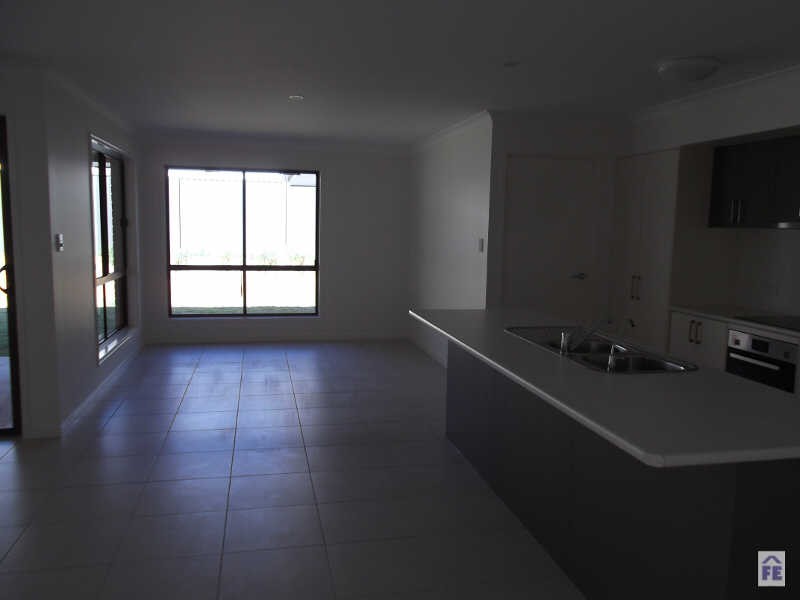 49 Darryl Crescent, Kingaroy QLD 4610