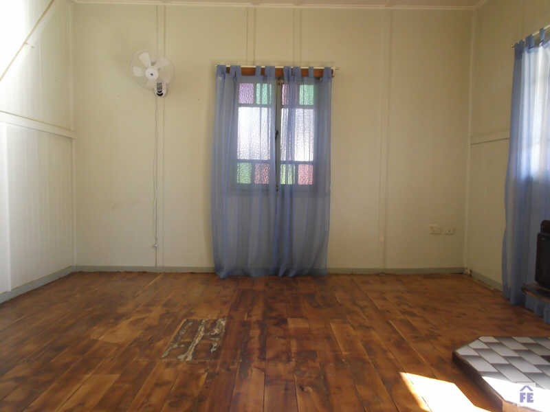 7 Agnes Street, Kingaroy QLD 4610