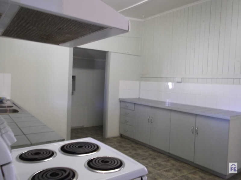 7 Agnes Street, Kingaroy QLD 4610