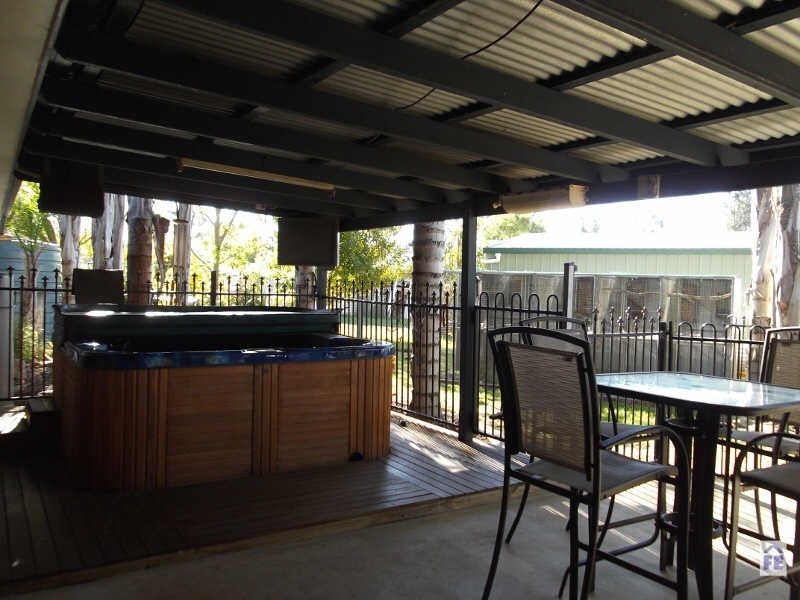 2 Roberta Street, Kingaroy QLD 4610
